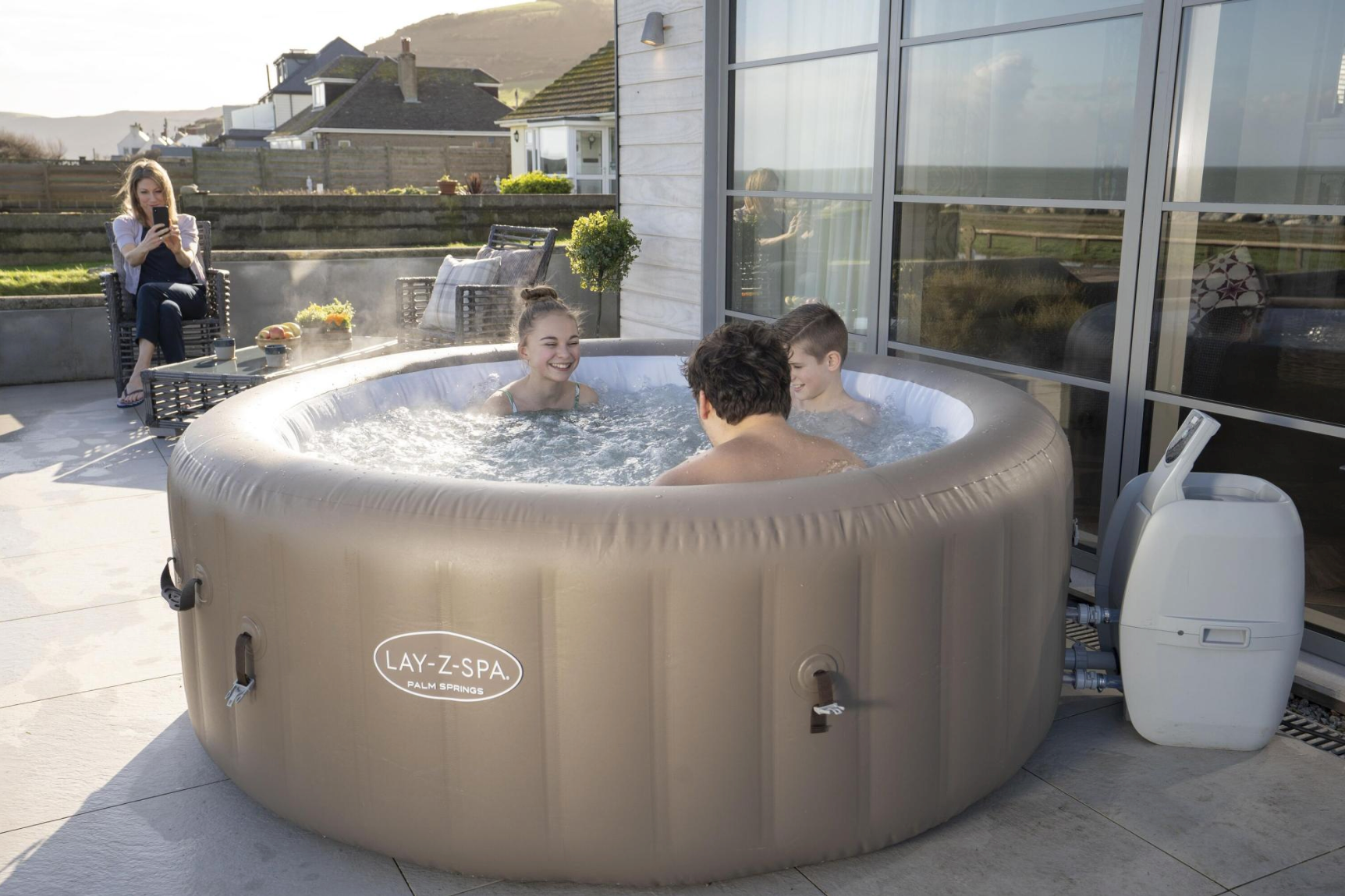 Lay-Z-Spa Palm Springs AirJet – Uppblåsbar spabad för 4 till 6 personer